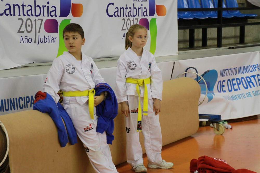 Taekwondo Dic 2016 (160).jpg